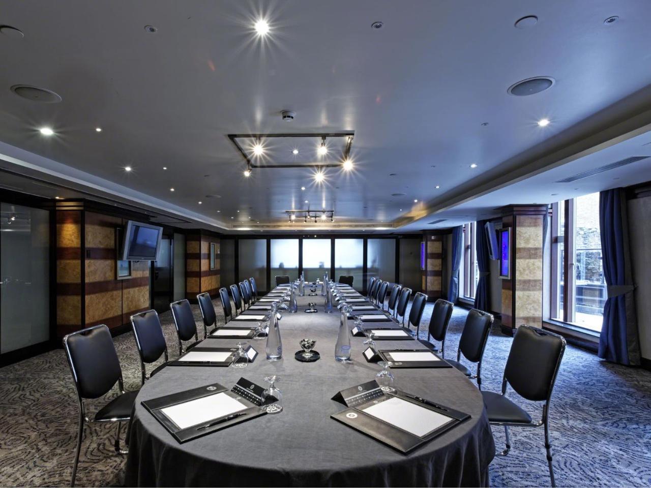 Leonardo Royal Hotel London City - Tower Of Лондон Экстерьер фото