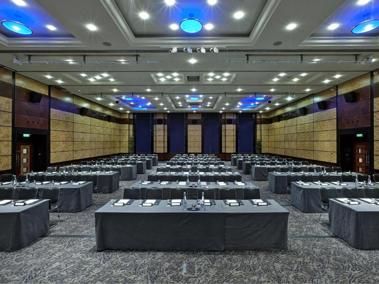 Leonardo Royal Hotel London City - Tower Of Лондон Экстерьер фото