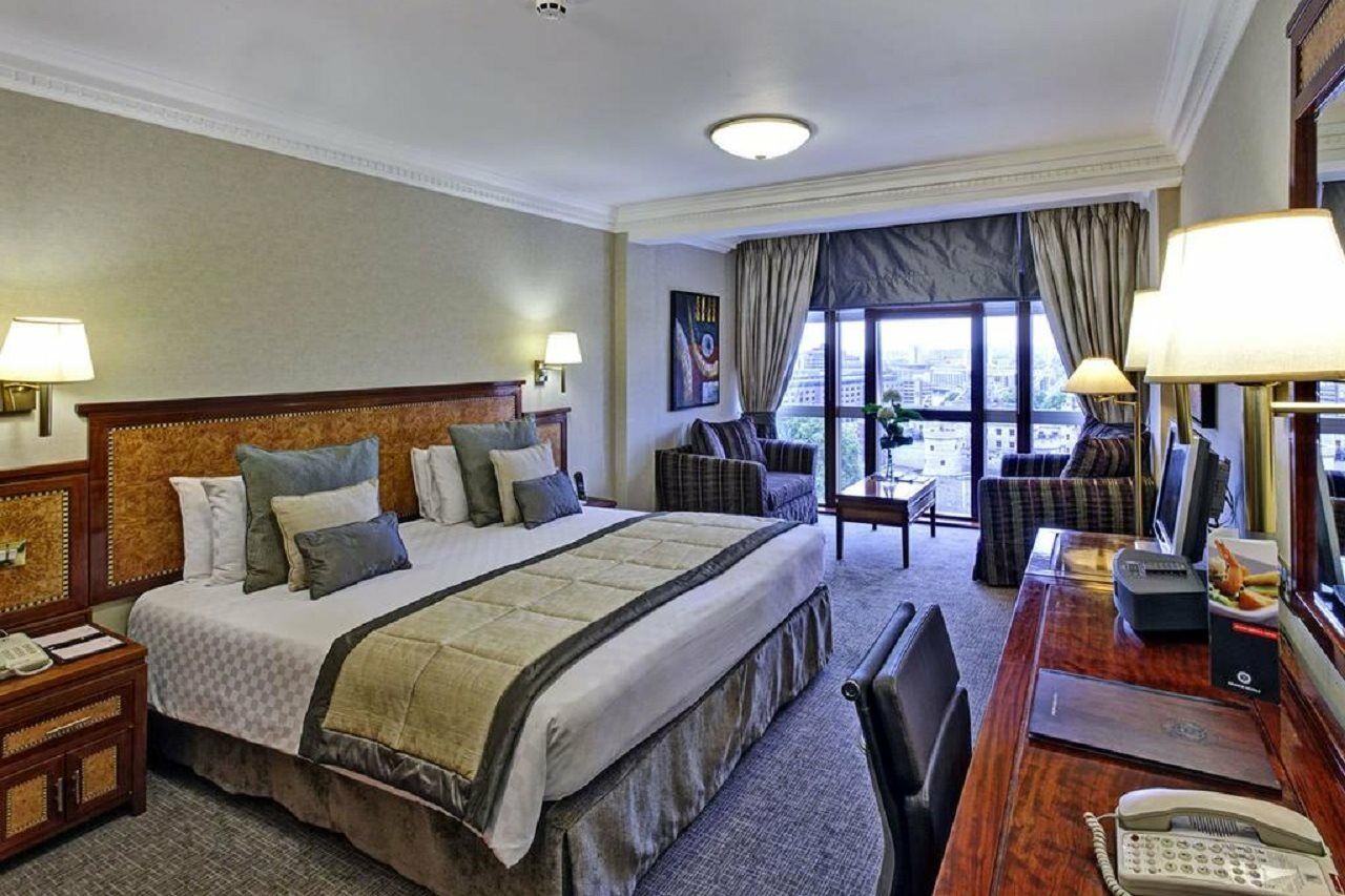Leonardo Royal Hotel London City - Tower Of Лондон Экстерьер фото